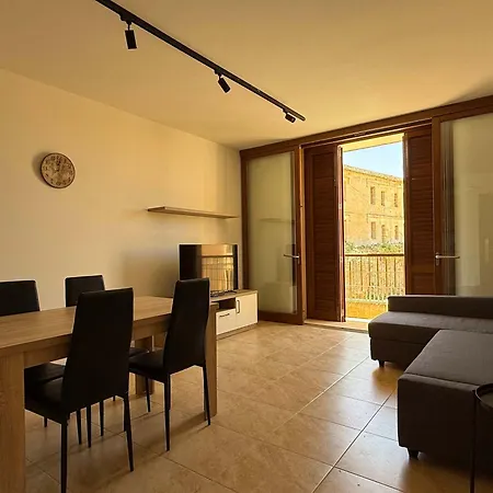 Chambray 2bdr With Communal Pool Apartment *