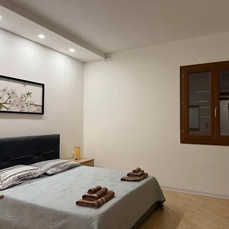 Apartment Chambray 2bdr With Communal Pool