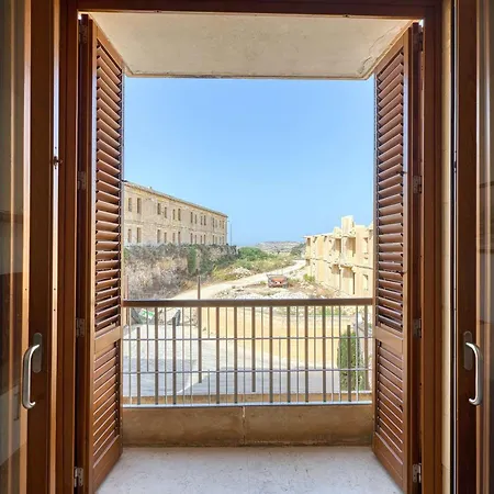 Chambray 2bdr With Communal Pool Διαμέρισμα *